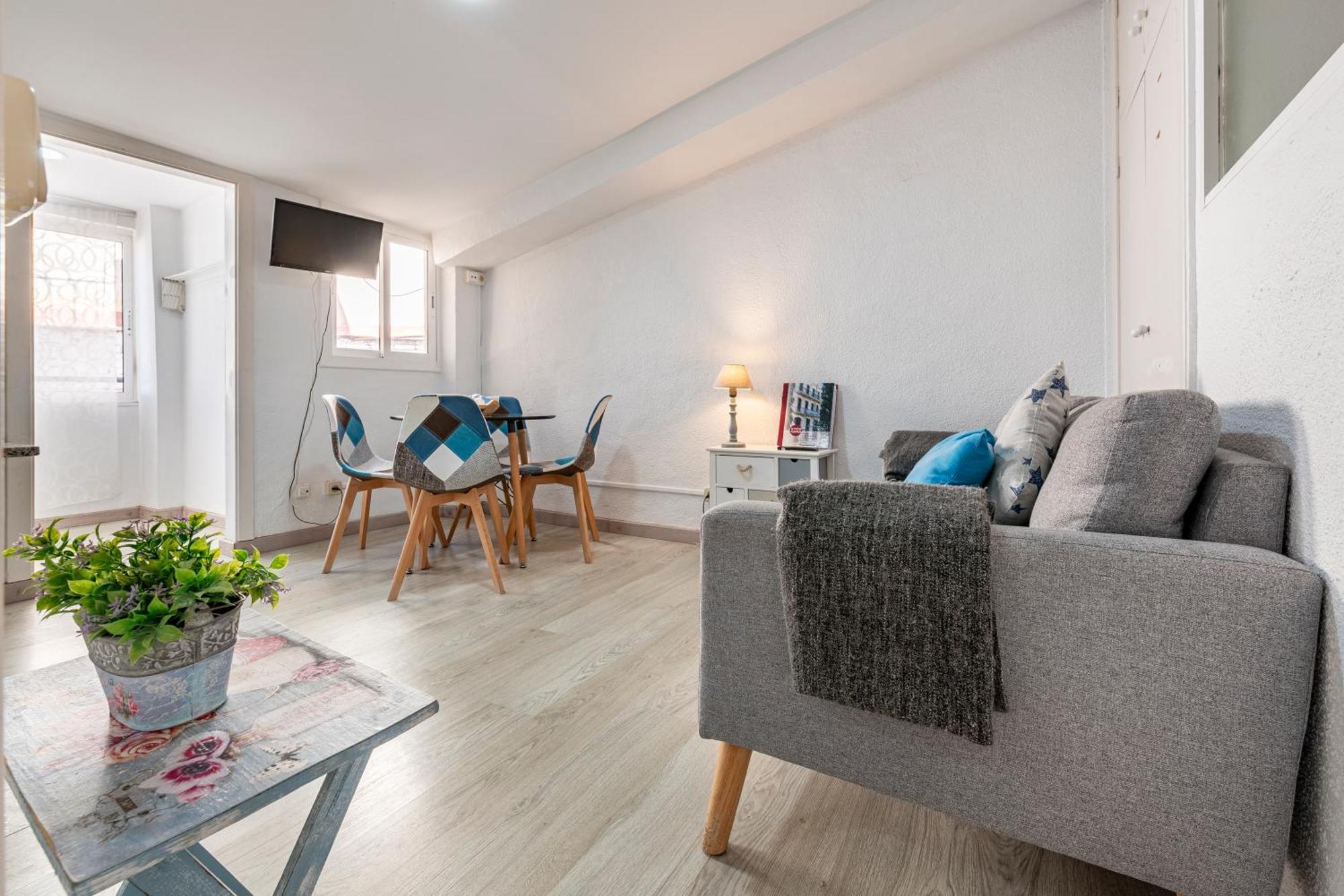 Apartamentos Rera Sant Domenech Tarragona Bagian luar foto