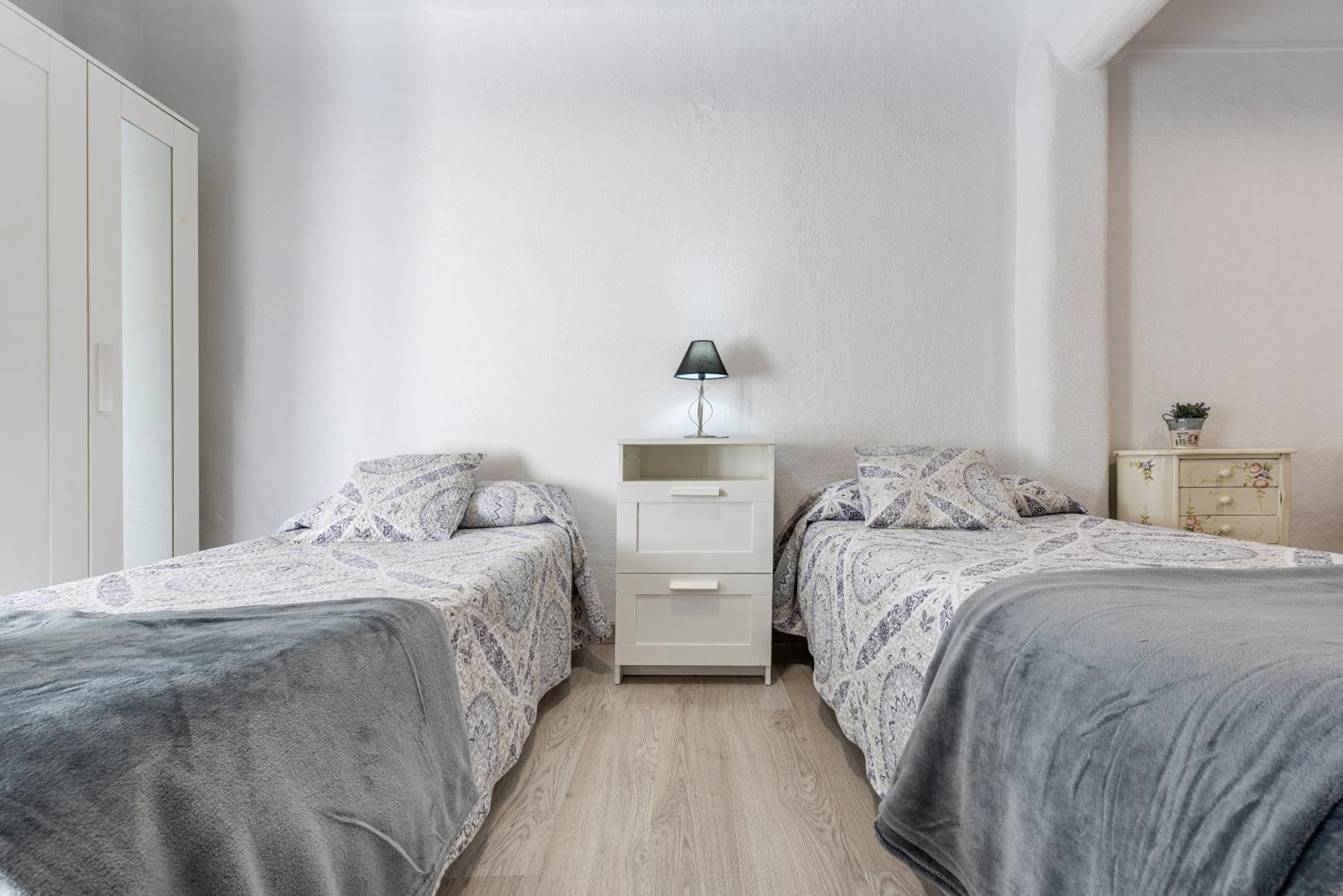 Apartamentos Rera Sant Domenech Tarragona Bagian luar foto